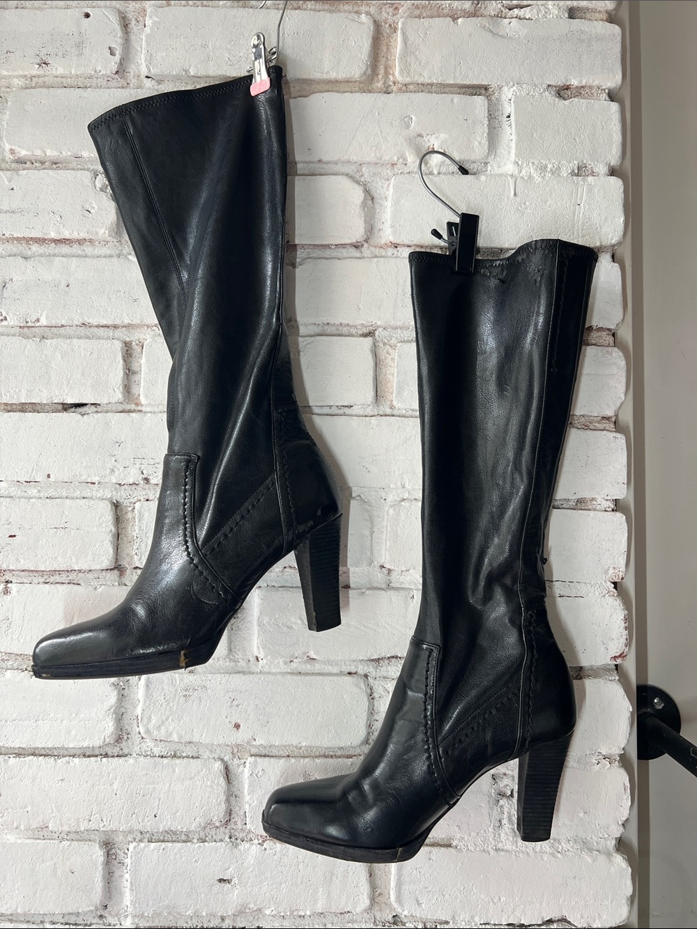Black Knee-High pLeather Heeled Boots - Women - Picture 2 of 2